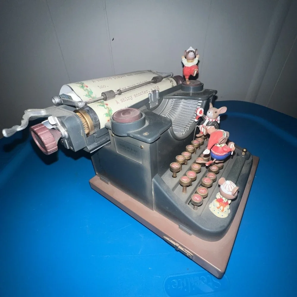 VTG‎ 1990 Enesco Typewriter Dear Santa Letter Musical Mice with Adapter & Box